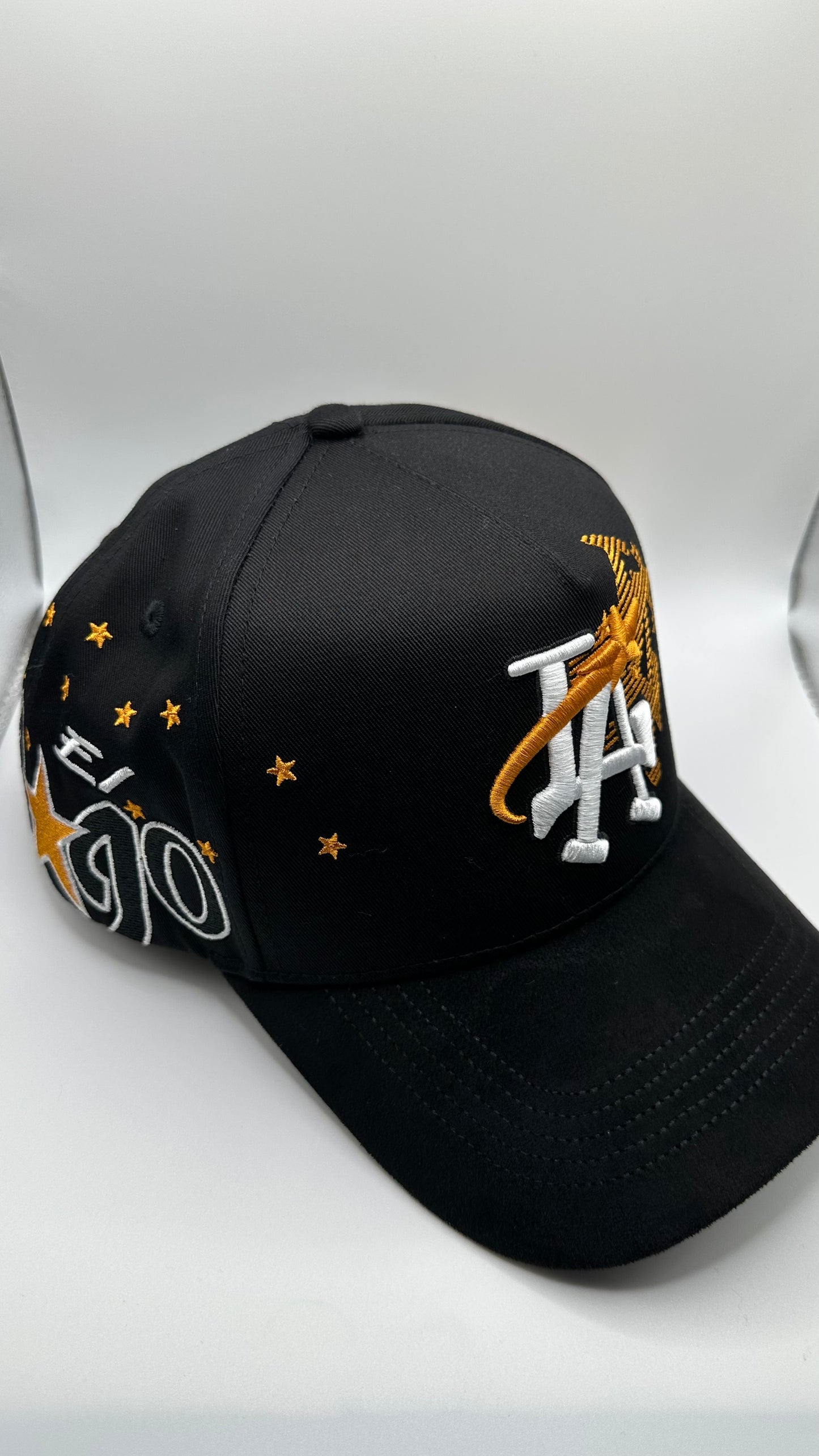 Thirty One Hats “DE EAST LA”