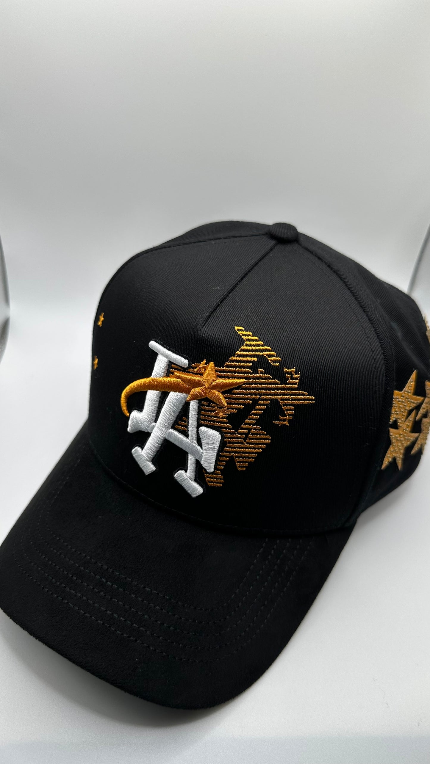 Thirty One Hats “DE EAST LA”